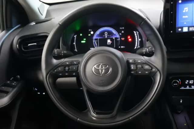 Toyota Yaris (2025) thumbnail 15