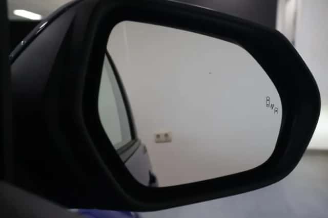 Toyota Yaris (2025) thumbnail 30