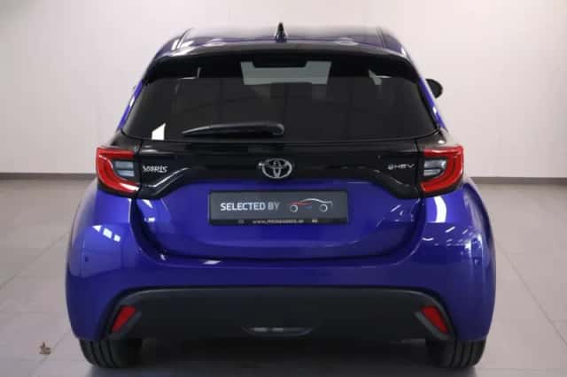 Toyota Yaris (2025) thumbnail 4