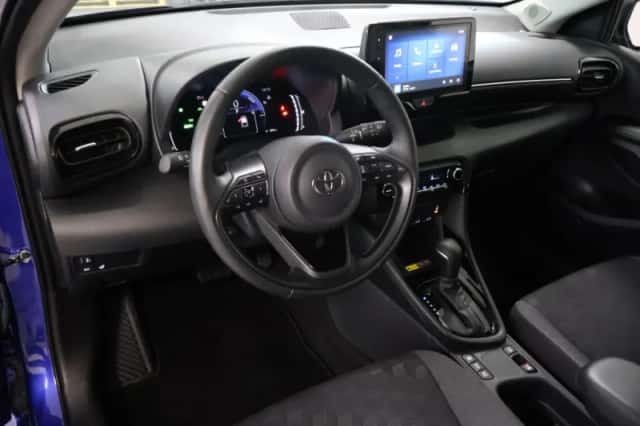 Toyota Yaris (2025) thumbnail 6