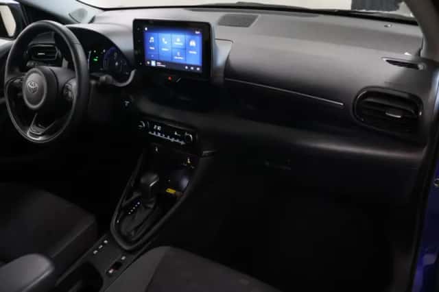 Toyota Yaris (2025) thumbnail 8