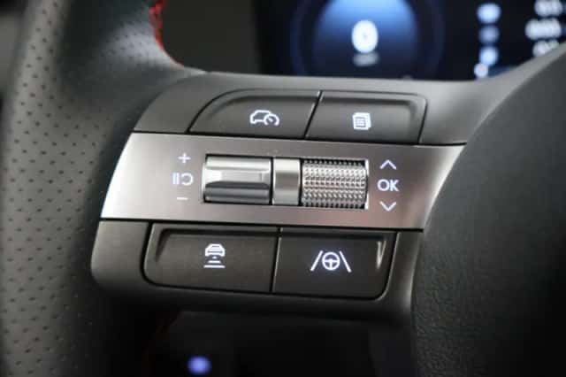 Hyundai Kona (2024) thumbnail 14