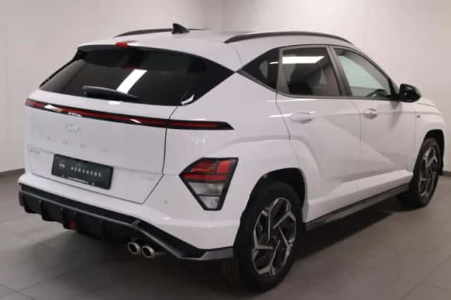 Hyundai Kona (2024) thumbnail 3