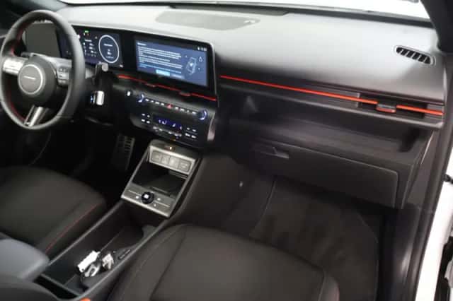 Hyundai Kona (2024) thumbnail 8