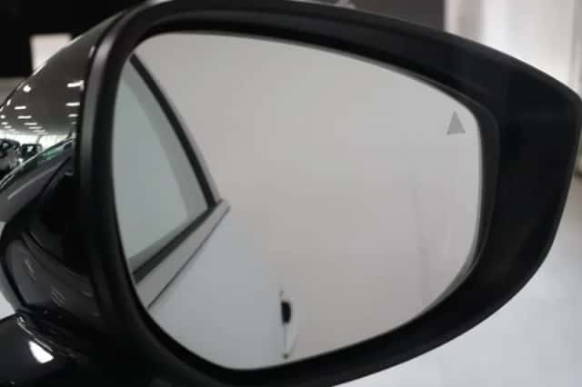Mazda CX-30 (2024) thumbnail 37