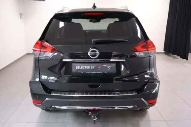 Nissan X-Trail (2022) thumbnail 4