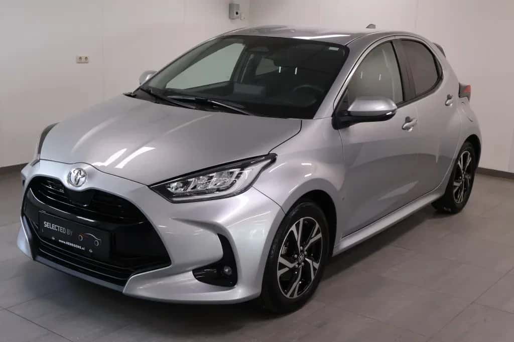 Toyota Yaris (2025) — foto 1