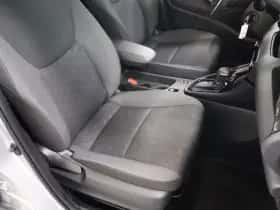 Toyota Yaris (2025) thumbnail 12