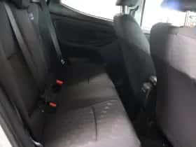 Toyota Yaris thumbnail 14