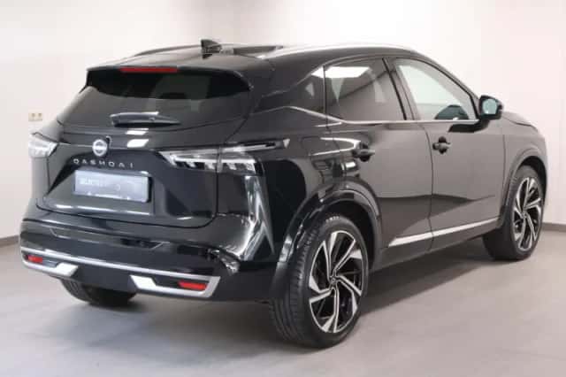 Nissan Qashqai (2024) thumbnail 3