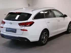 Hyundai i30 thumbnail 3