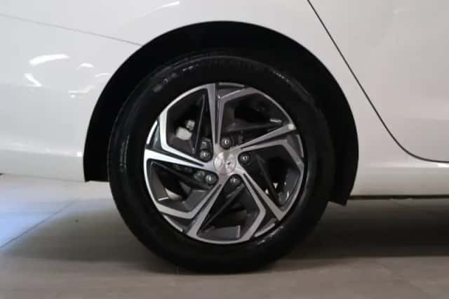 Hyundai i30 (2020) thumbnail 5