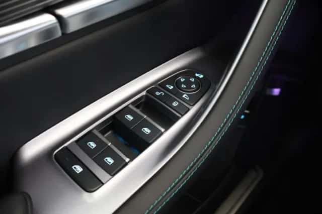 BYD Seal U (2024) thumbnail 12