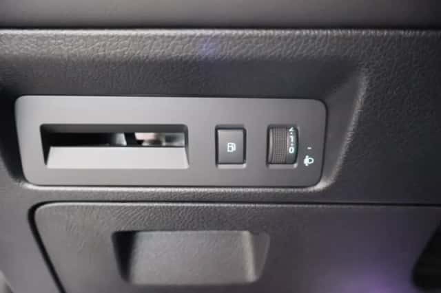 BYD Seal U (2024) thumbnail 13