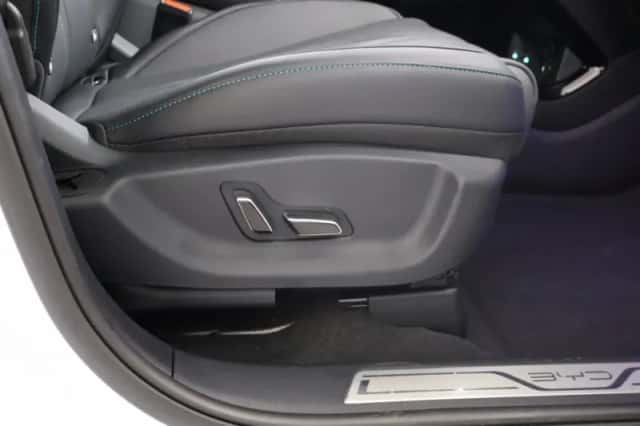 BYD Seal U (2024) thumbnail 16
