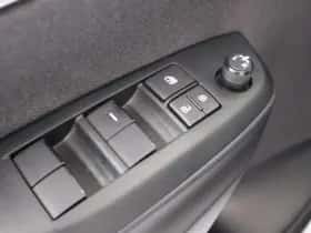 Toyota Yaris (2025) thumbnail 20