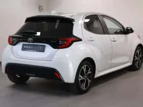 Toyota Yaris (2025) thumbnail 3