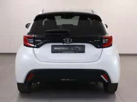 Toyota Yaris (2025) thumbnail 4