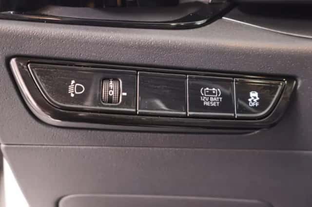 Kia Niro (2024) thumbnail 23