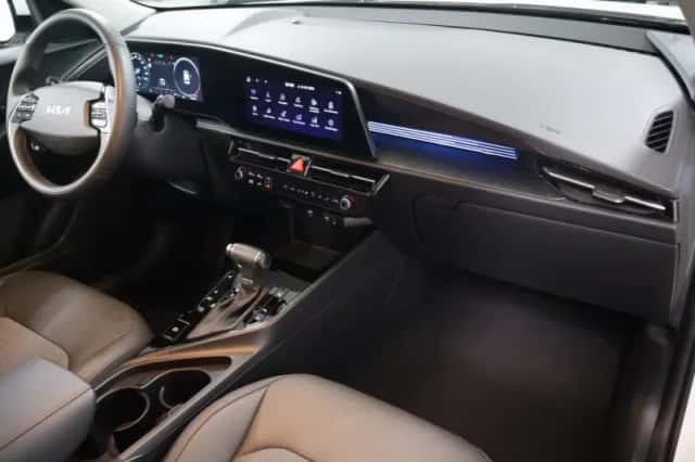 Kia Niro (2024) thumbnail 9