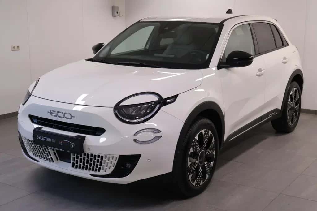 Fiat 600 (2024) — foto 1