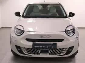 Fiat 600E (2023) thumbnail 2