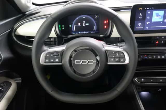 Fiat 600E (2023) thumbnail 16