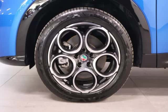 Alfa Romeo Tonale (2022) thumbnail 5