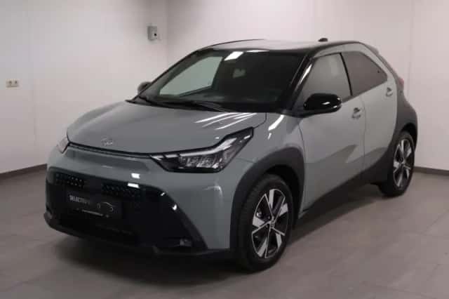 Toyota Aygo X (2025) thumbnail 1