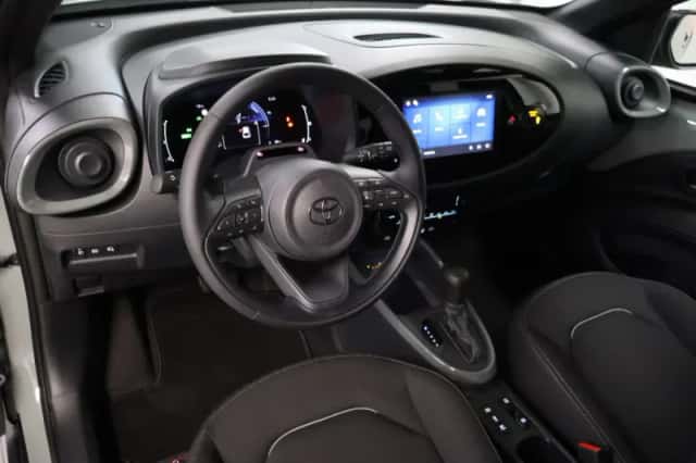Toyota Aygo X (2025) thumbnail 5