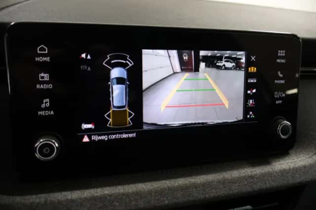 Škoda Kamiq (2020) thumbnail 23