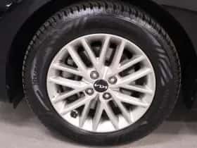 Kia Rio (2020) thumbnail 5