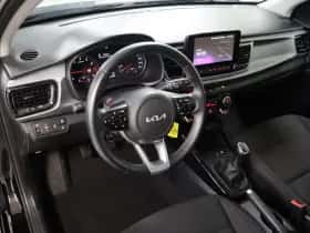 Kia Rio (2020) thumbnail 6