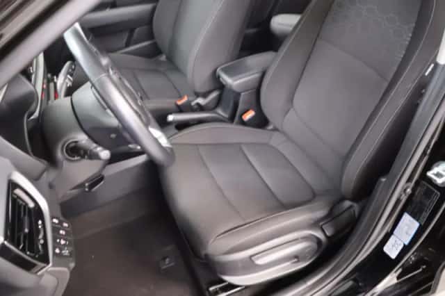 Kia Rio (2020) thumbnail 9