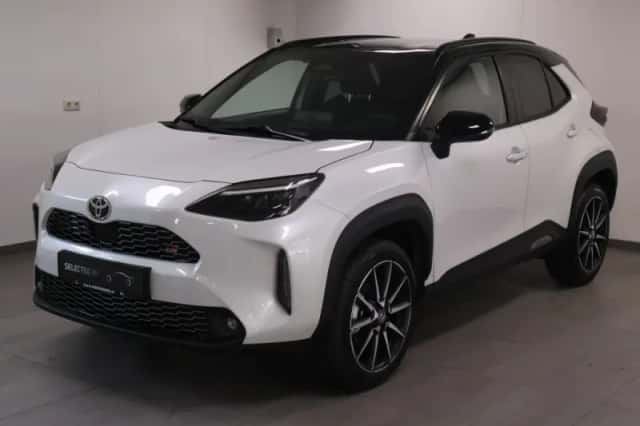 Toyota Yaris Cross (2024) thumbnail 1