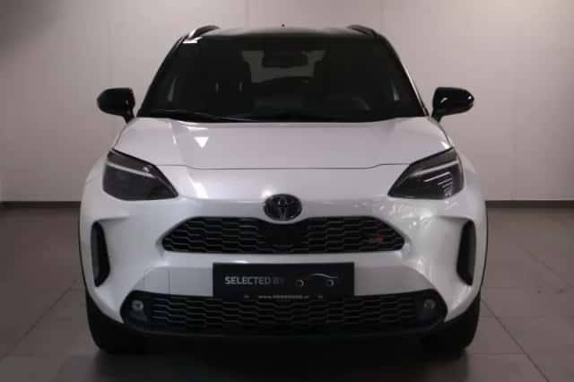 Toyota Yaris Cross (2024) thumbnail 2
