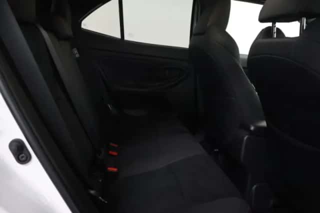 Toyota Yaris Cross (2024) thumbnail 12