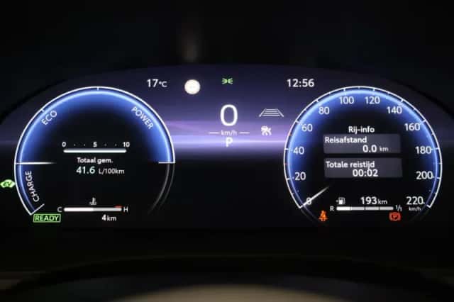 Toyota Yaris Cross (2024) thumbnail 16