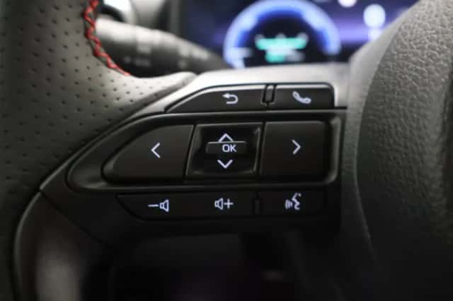 Toyota Yaris Cross (2024) thumbnail 18