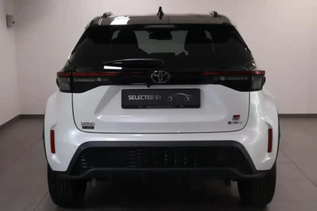 Toyota Yaris Cross (2024) thumbnail 4