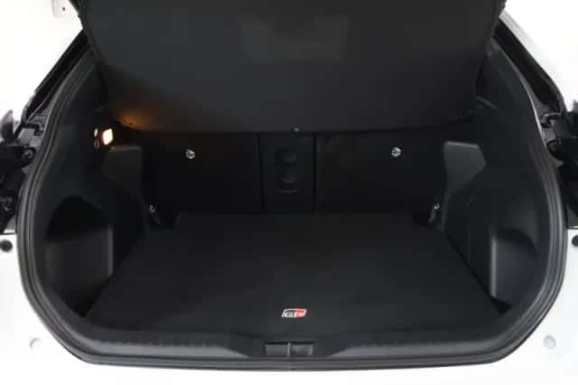Toyota Yaris Cross (2024) thumbnail 31