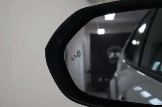 Toyota Yaris Cross (2024) thumbnail 36