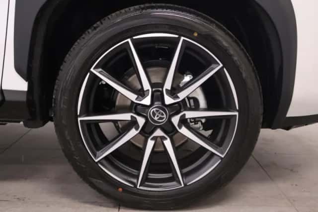 Toyota Yaris Cross (2024) thumbnail 5