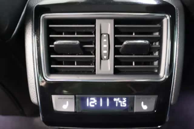 Škoda Superb (2023) thumbnail 18