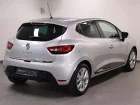 Renault Clio (2018) thumbnail 3