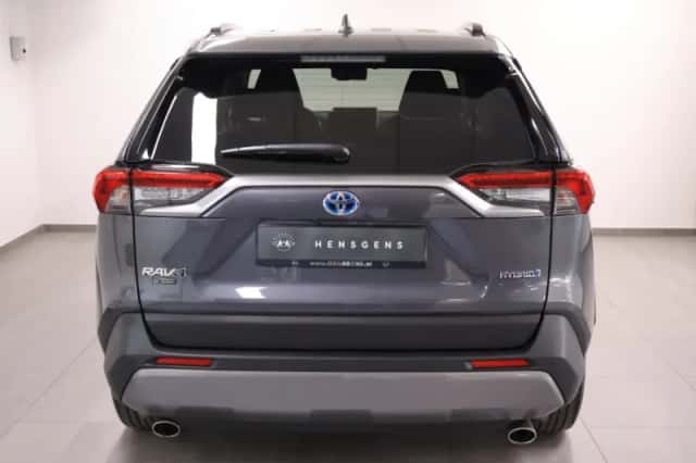 Toyota RAV4 (2019) thumbnail 4