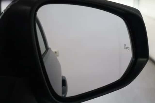 Toyota RAV4 (2019) thumbnail 31