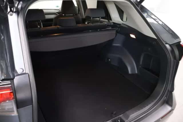 Toyota RAV4 (2019) thumbnail 32