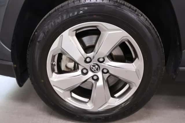 Toyota RAV4 (2019) thumbnail 5