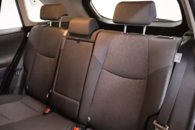Toyota RAV4 (2019) thumbnail 10